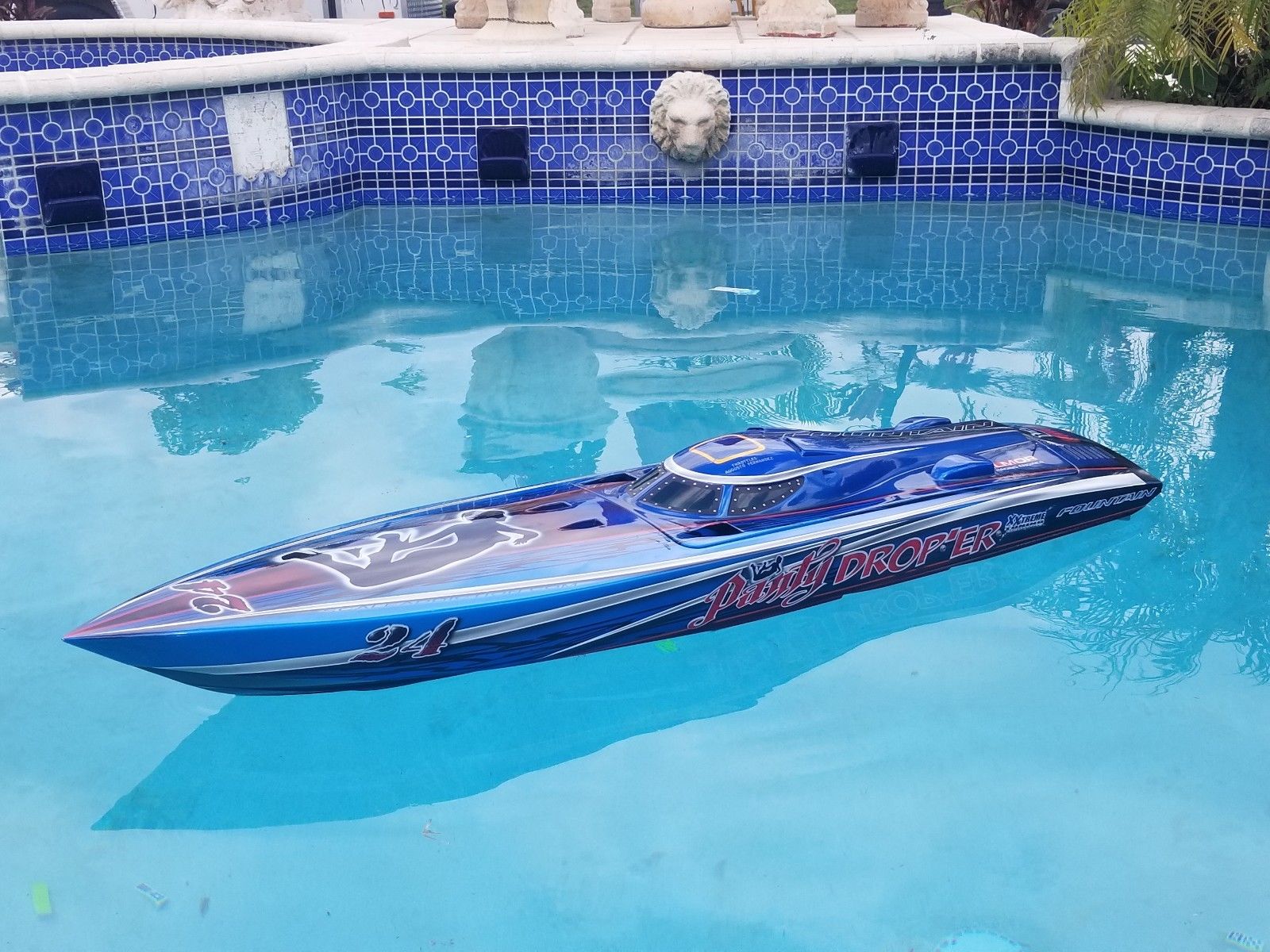 Top 5 des modèles de bateaux radio télécommandés les plus chers !